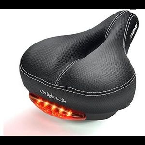 Daway C99 bicycle seat with tail light.